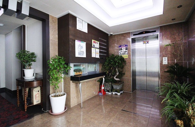 Daegu Icheondong W New York