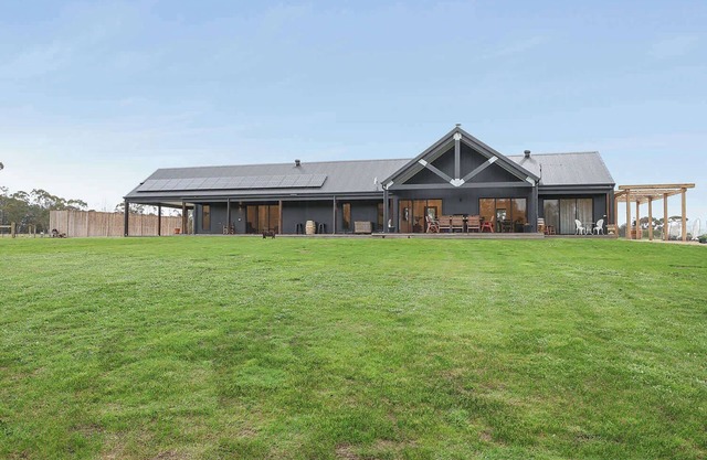 Dalhousie at Birregurra: Country Escape