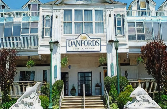 Danfords Hotel & Marina