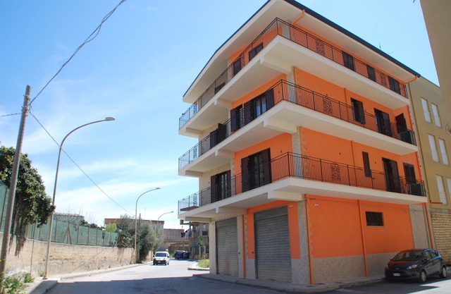 Daphnae House