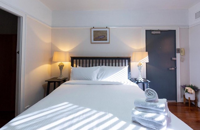 DARLINGHURST STUDIO / SHARED ROOFTOP SPACE