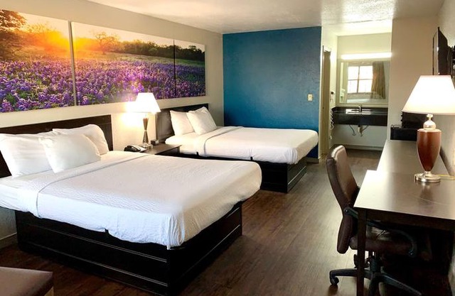 Days Inn by Wyndham Canton Canton