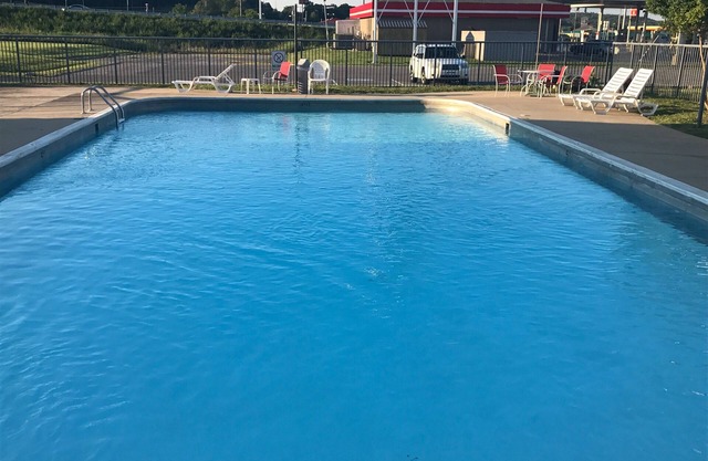 Days Inn by Wyndham Cave City