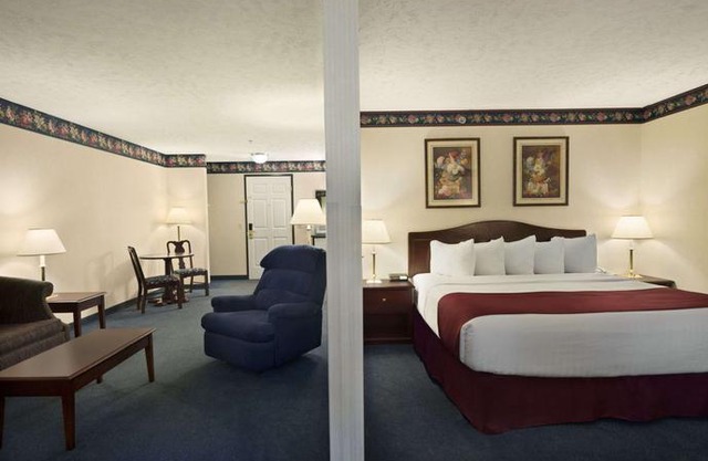 Days Inn by Wyndham Grayling