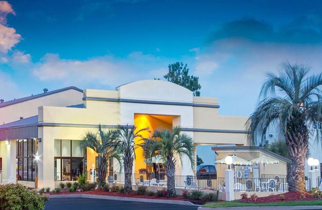 Days Inn by Wyndham Ladson Summerville Charleston