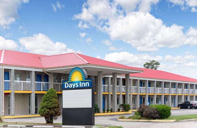 Days Inn by Wyndham Richmond