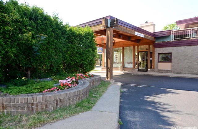 Days Inn & Suites by Wyndham Rhinelander