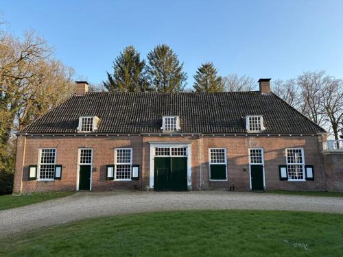 De Zwaluwenburg