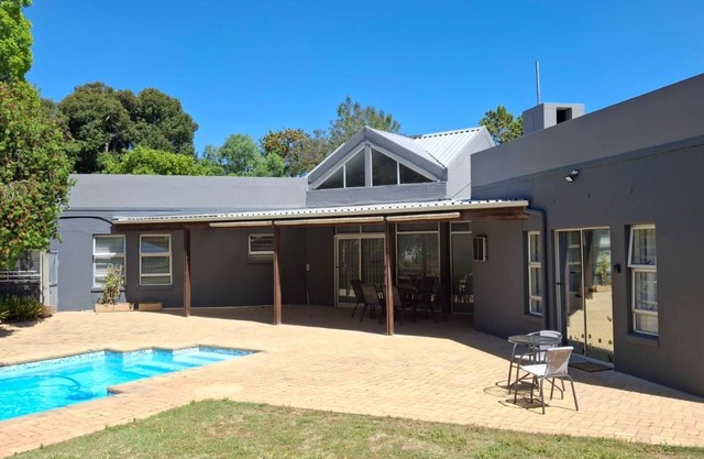 Dee-ones at Witboom With Pool