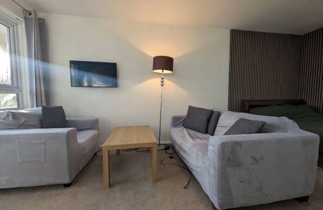 Delisted - no longer taking bookings