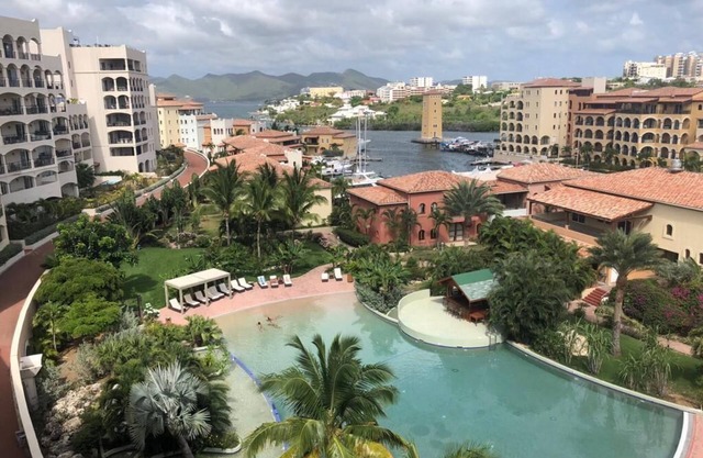 Deluxe Condo, 2 bedrooms, Marina View