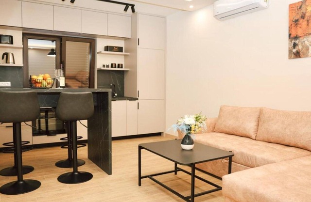 Deluxe One Bedroom Apartment with Balcony