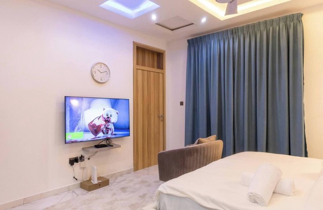 Deluxe Studio Apartment, East Airport