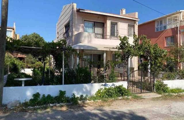 Deniz Manzaralı, 4 Odalı Şirin Villa