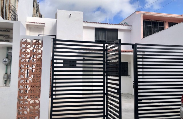 Depa Lunero, 5 minutes walking from the beach!