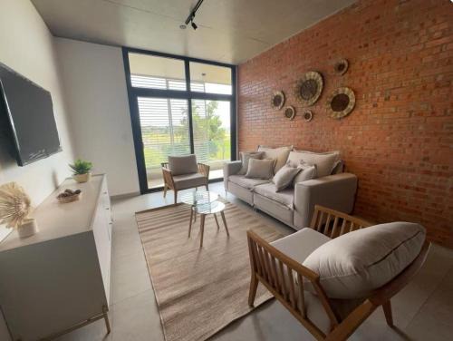 Departamento con vista al rió 202
