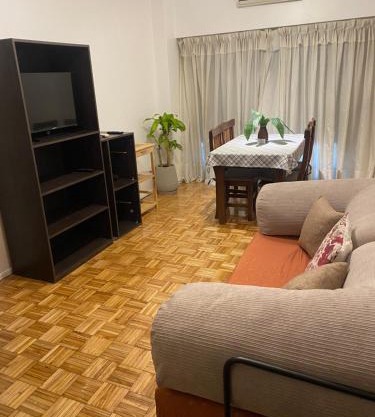 Departamento excelente, 3 ambientes en Caballito, balcón a la calle