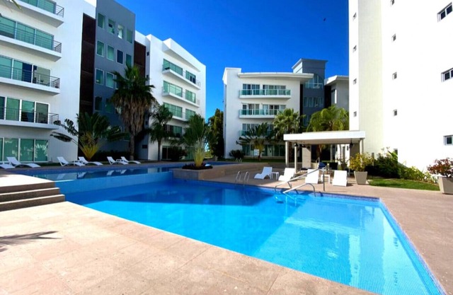 Departamento Isla Marina Mazatlán con alberca