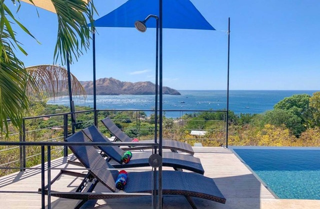 Designer Villa, Ocean Views, Hear the Waves, Walk to Beach