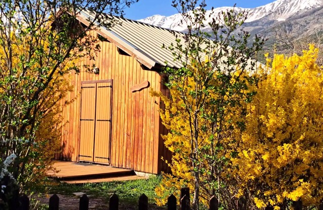 Detached chalet with private garden
