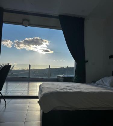 Diamond Mansion-Studio C