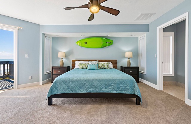 Direct Oceanfront Honeymoon Suite- Bonzer