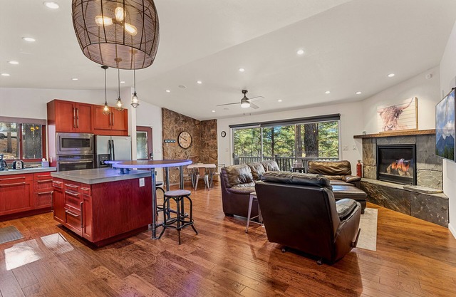 Discounts at Local Shops | NAU Homecoming 11/5-8