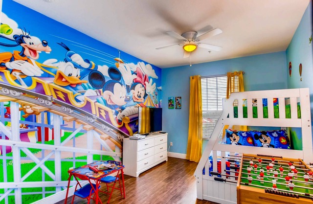 Disney Fireworks view Condo in Windsor Hills Resort - only 2 miles from Disney!