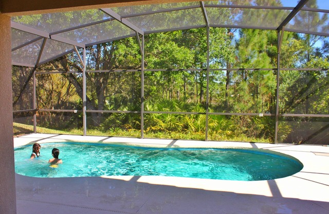 Disney World Area Villa Orlando * Sleeps 10 * Private Pool * SunDeck *