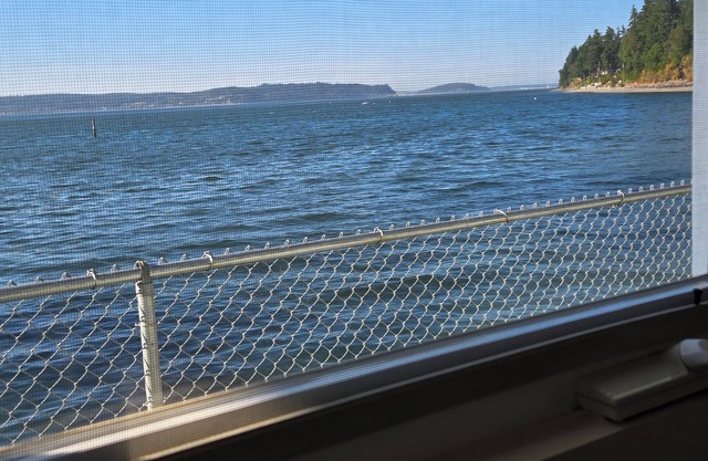 DOCK HOUSE COTTAGE Charming 2-Bedroom Waterfront - Hood Canal/Poulsbo/Lofall