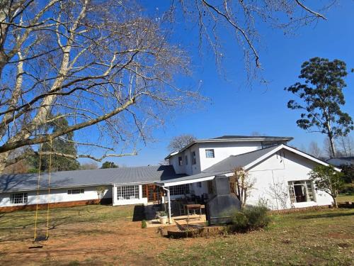 Dogwood Country House