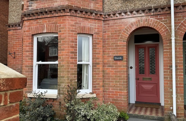 Domik super modern home, 4 ensuite bedrooms, garden, pet friendly