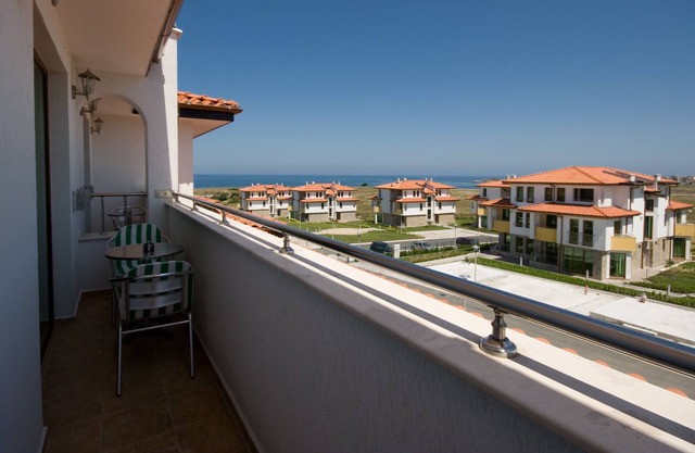 DOUBLE ROOM 5 in a quiet hotel at the sea