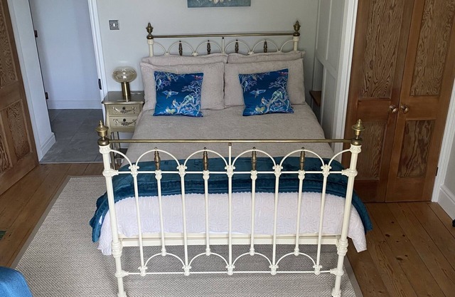 Double room-Ensuite with Shower-Landmark view