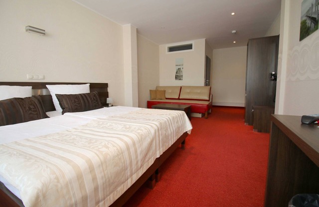 Double room - Home Hotel