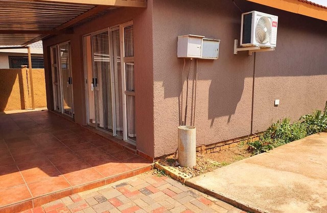 Guesthouse Of The Guesthouses Mahikeng