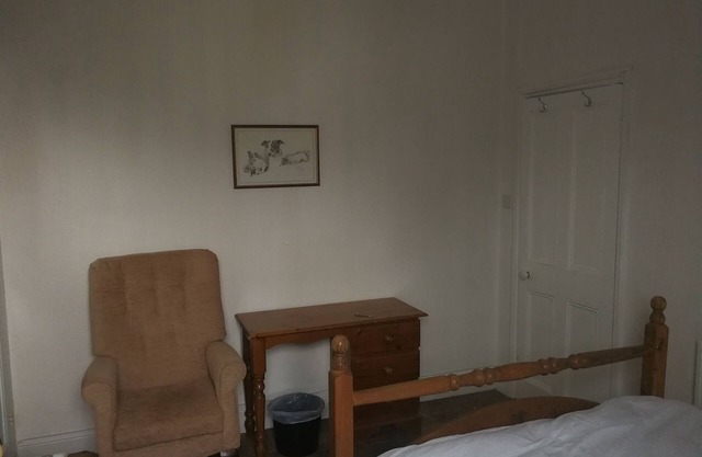 Double room with private separate shower room