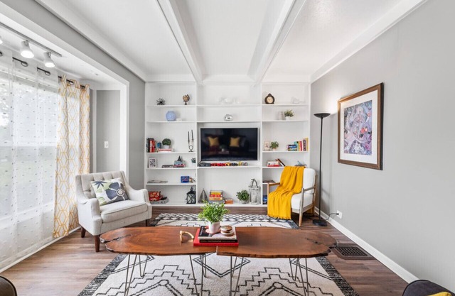 Double the Space for Large Groups! Entire Duplex!