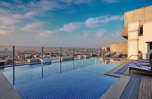 DoubleTree by Hilton Gurugram Baani Square