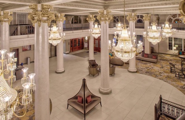 DoubleTree by Hilton Hotel Utica