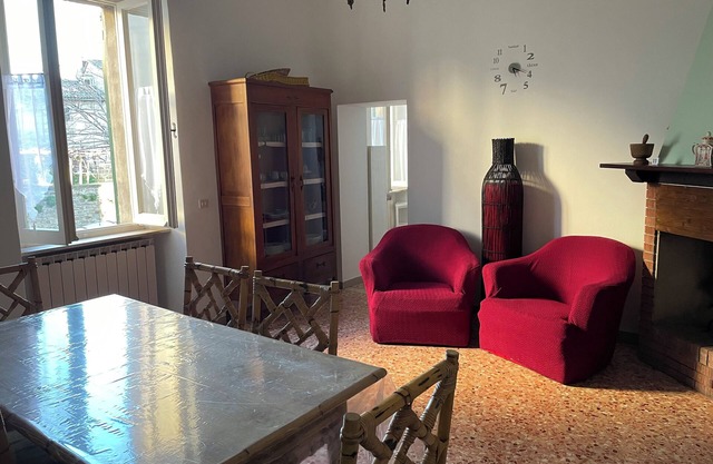 Downtown apartment with 3 bedrooms in the fabulous Bettona with WiFi