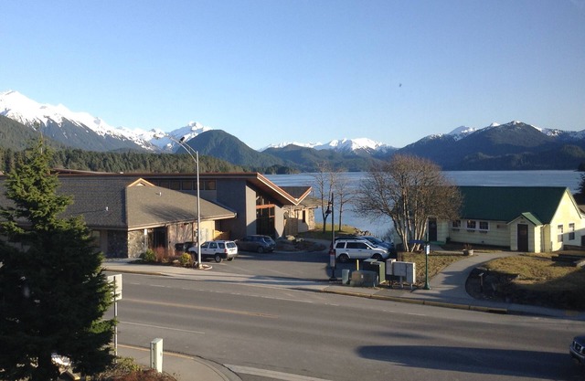 Downtown Apt. 3 w/Ocean & Mountain Views.