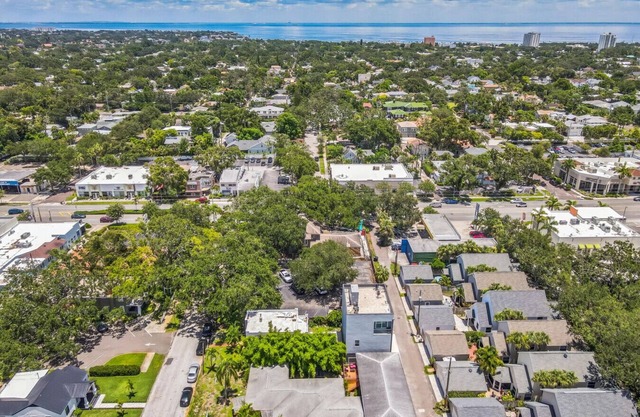 Downtown | Beaches | 3 Beds