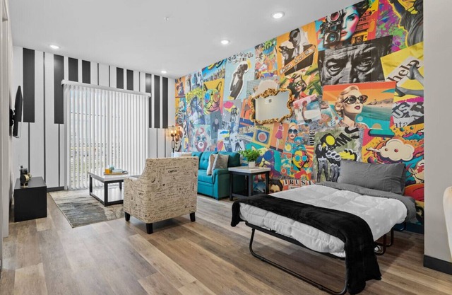 Downtown Convenience – 1BR with Free Wifi!