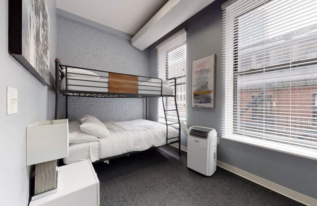 Downtown Dream Studio, Come Travel Again!