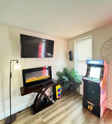 Downtown Home - Close to Topgolf, Ravens Stadium, Orioles Park, UM Baltimore