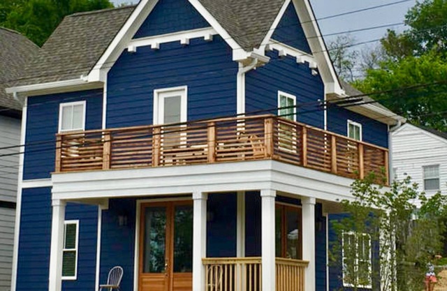 Downtown Nashville House by Stadium Broadway