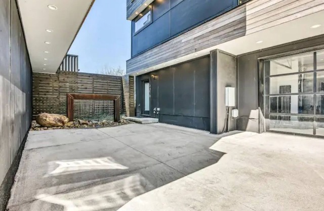 Downtown Nashville Skyline views w/pool jacuzzi