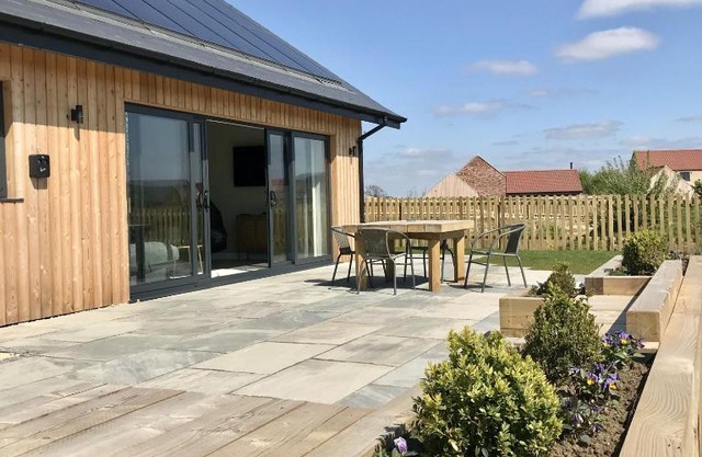 Dragonfly Cottage, Ashlin Farm Barns