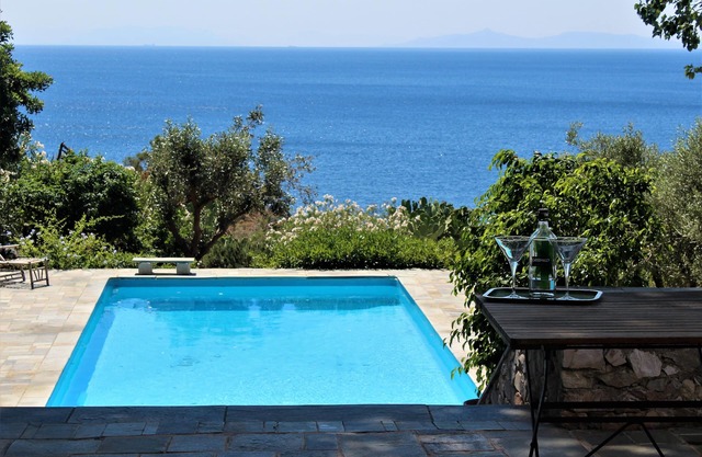 Dramatic location, Serene Sea Side Villa With Pool Near Temple of Sounion